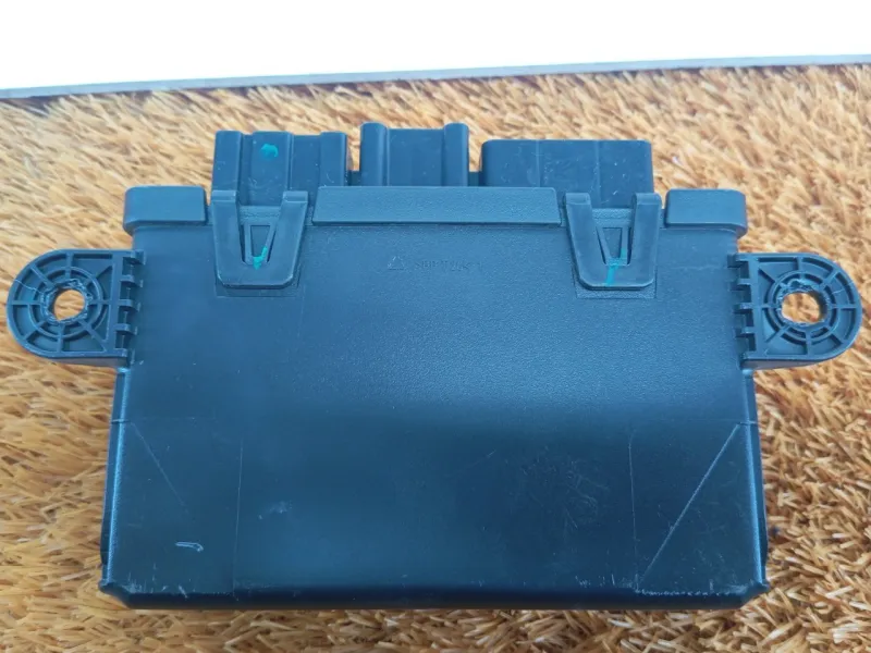 Блок управления двери багажника