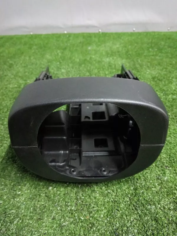 Кожух рулевой колонки