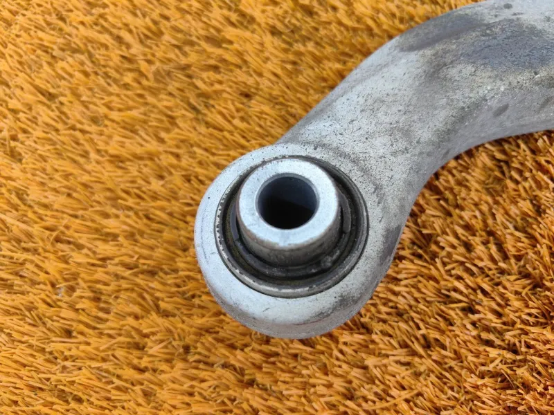 Рычаг подвески