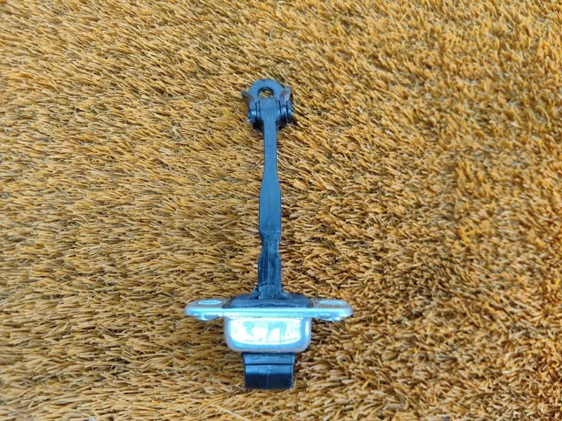 Ограничитель двери