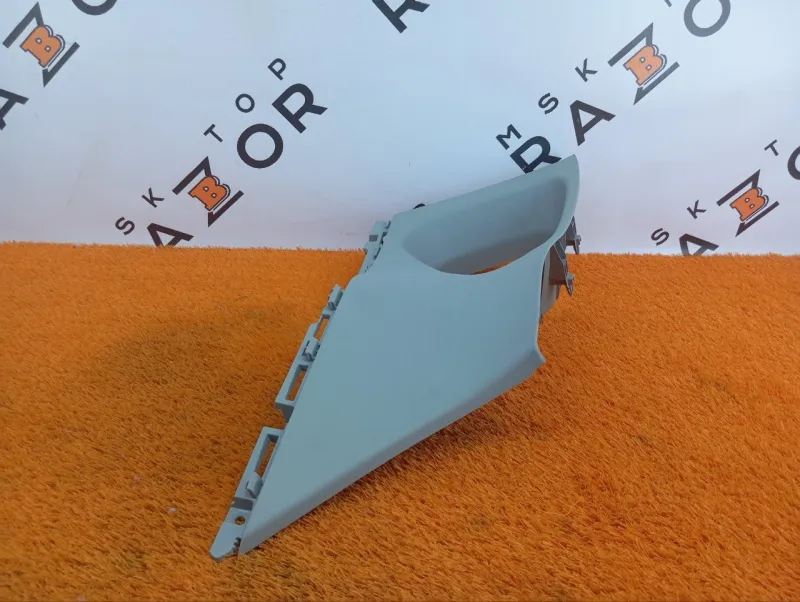 Накладка на стойку кузова