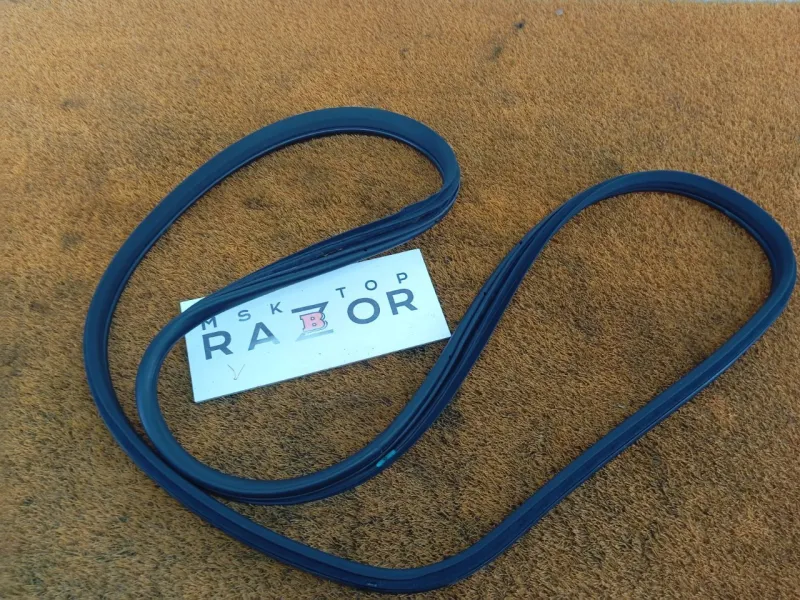 Уплотнитель проема двери