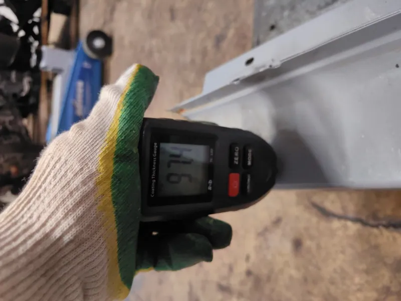 Порог с центральной стойкой