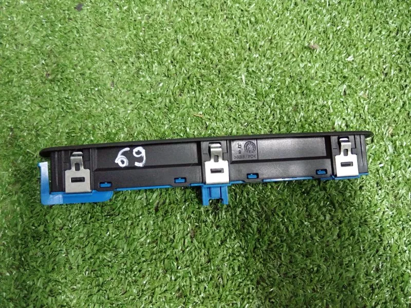 Кнопка памяти сидений