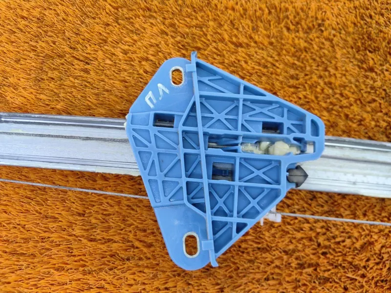 Стеклоподъемник