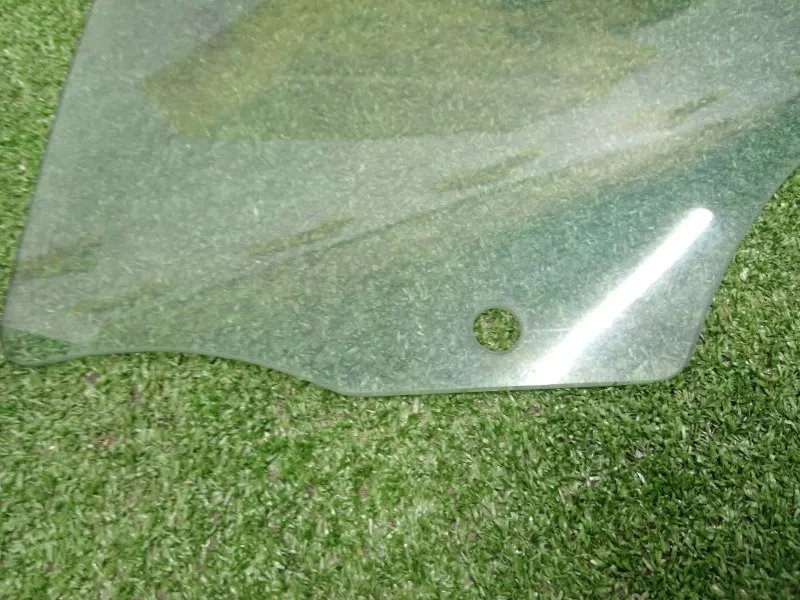 Стекло двери BMW 3-Series 2008 51337060263 E90, переднее левое