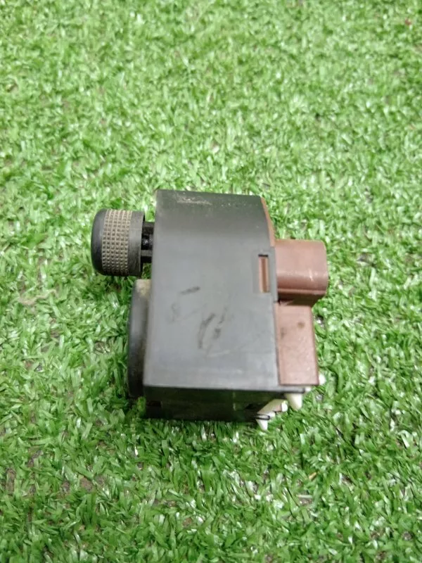 Джойстик регулировки зеркал