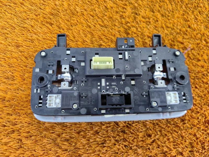 Плафон салона