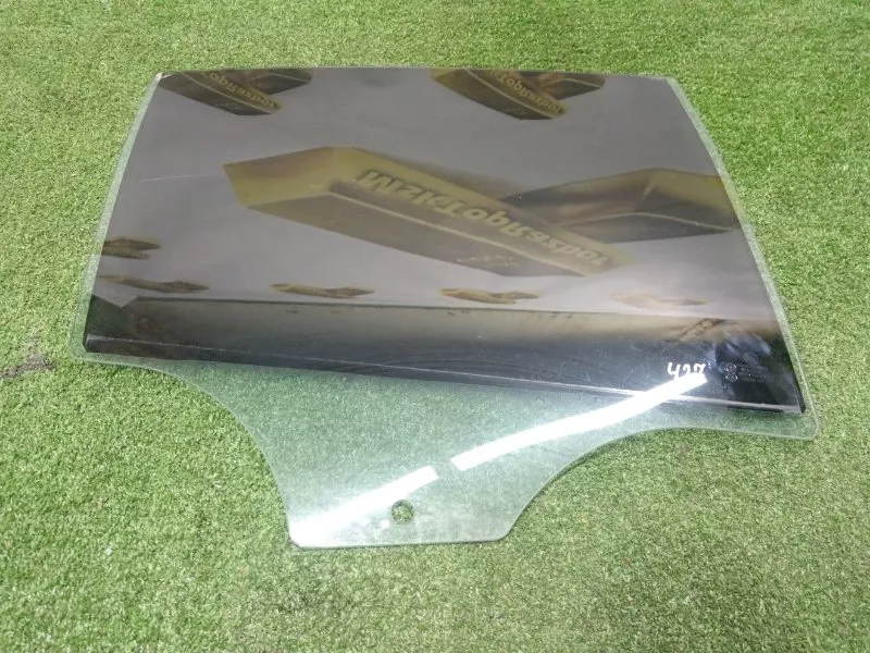 Стекло двери BMW 5-Series 2011 51357182118 F10, заднее правое