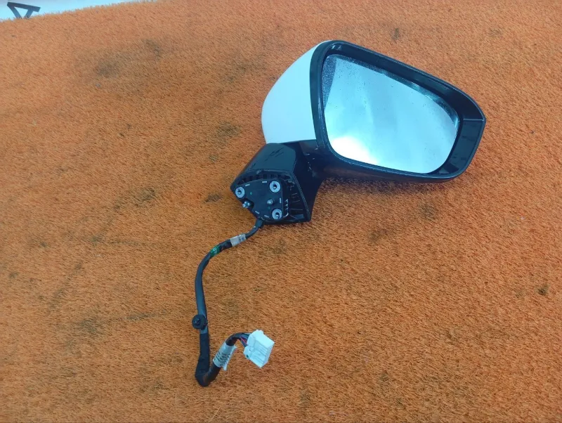 Зеркало боковое