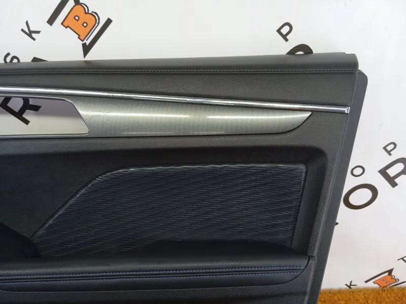 Обшивка двери