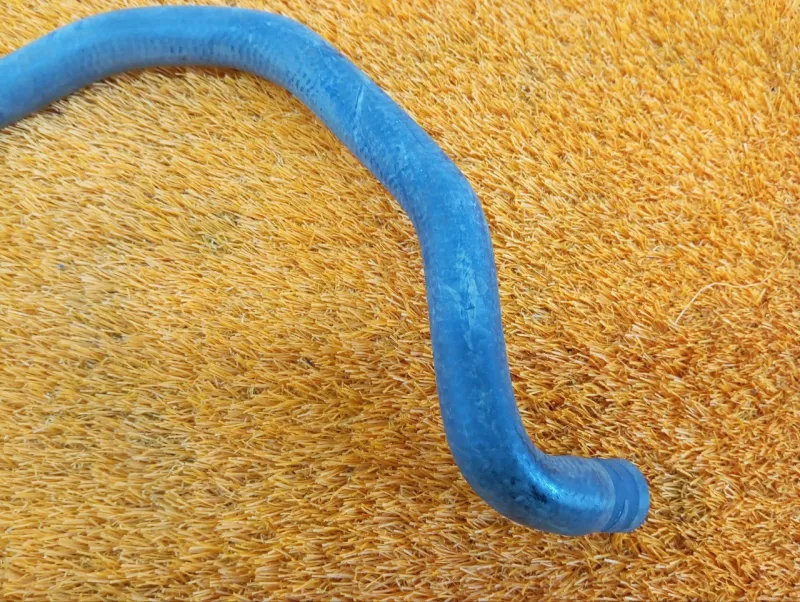 Патрубок радиатора