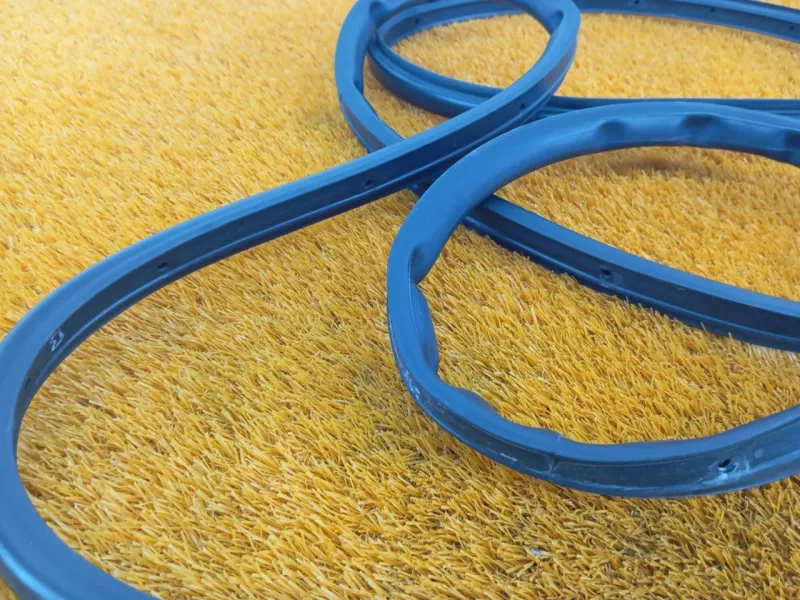 Уплотнитель двери