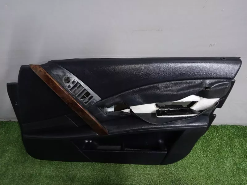 Обшивка двери BMW 5-Series 2006 51417076764 E60, передняя правая
