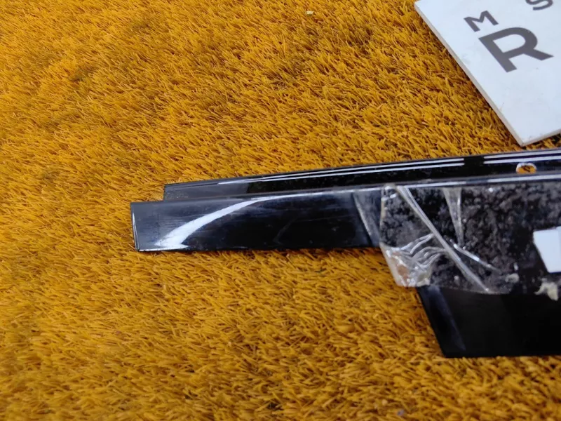 Молдинг двери