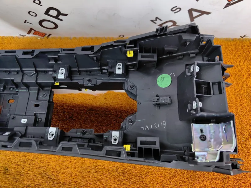 Консоль центральная