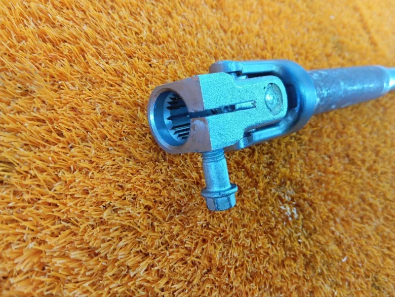 Рулевой карданчик