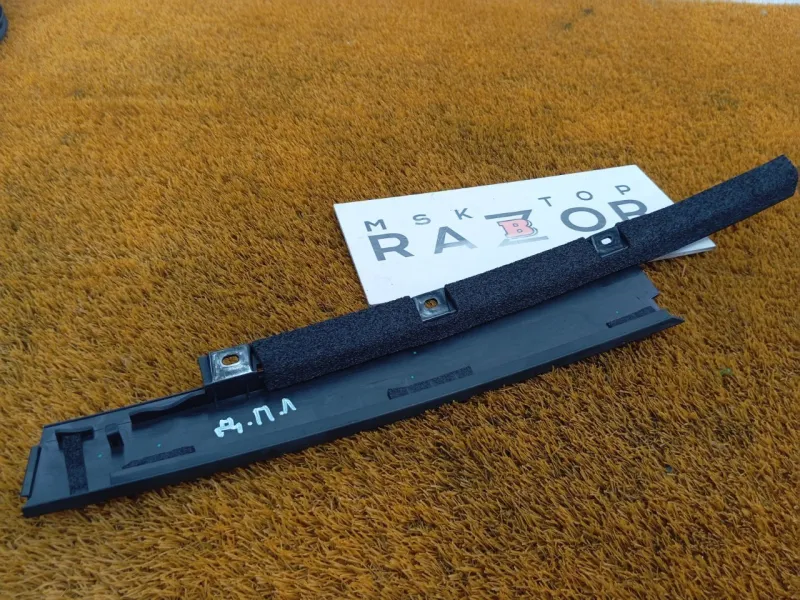 Молдинг двери