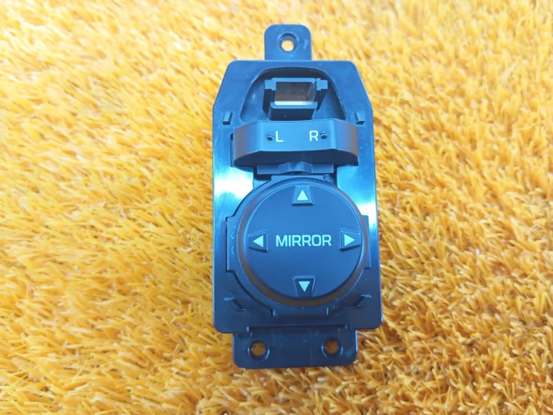 Блок управления зеркалами