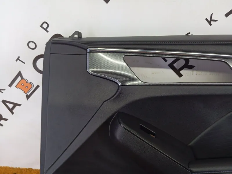 Обшивка двери