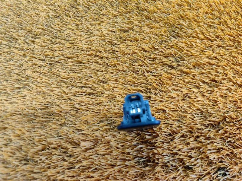 Плафон подсветки бардачка