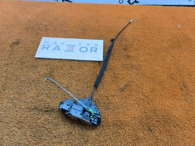 Замок двери