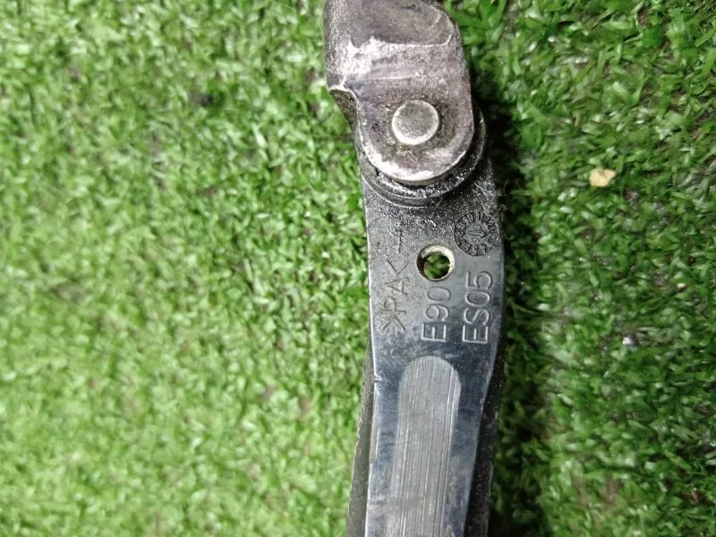 Ограничитель двери