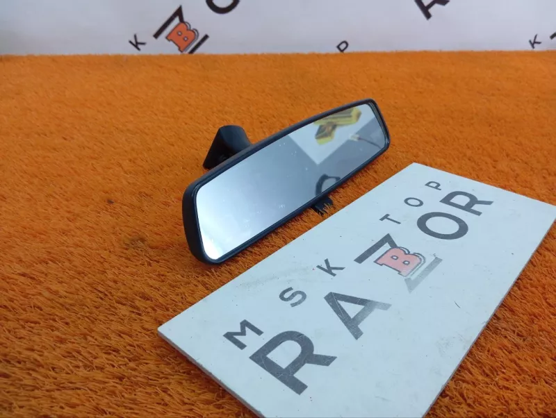 Зеркало заднего вида
