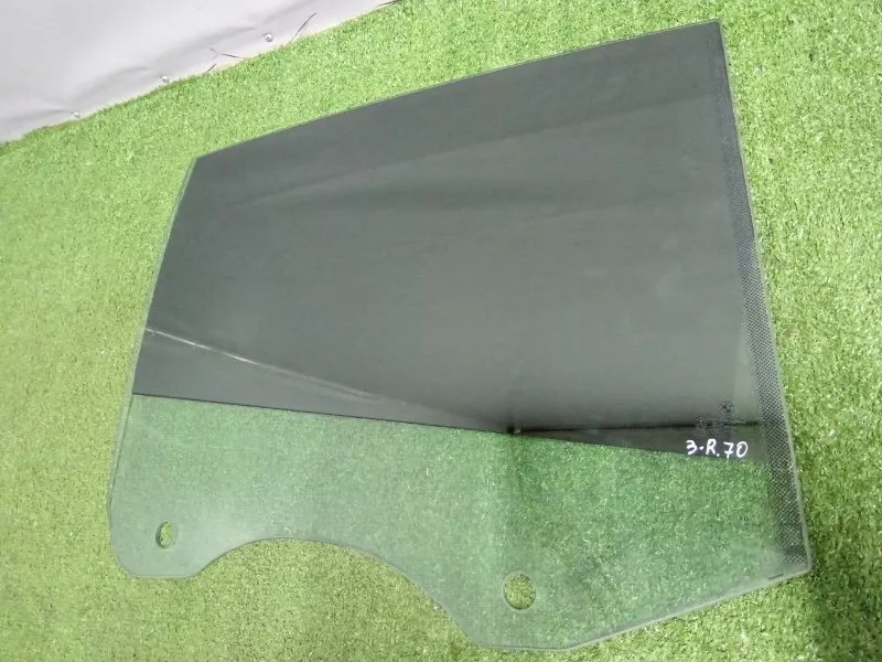 Стекло двери BMW 5-Series 2010 51357197916 F07, заднее правое