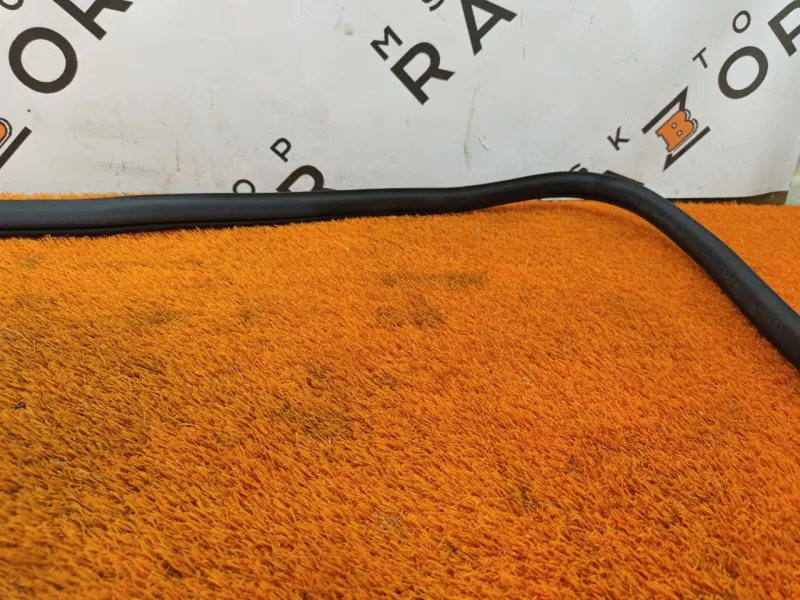 Уплотнитель проема двери