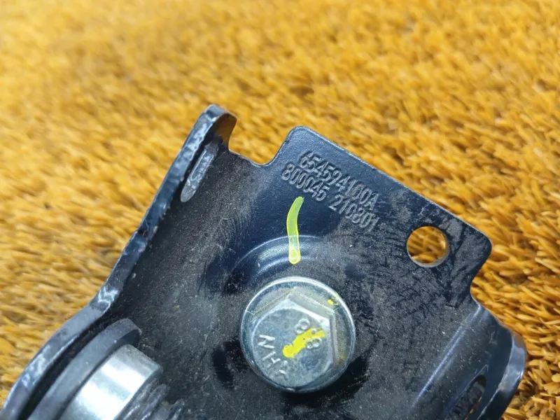 Ответная часть ремня безопасности