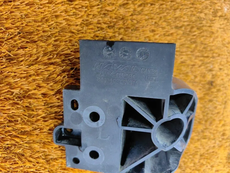 Крепление радиатора