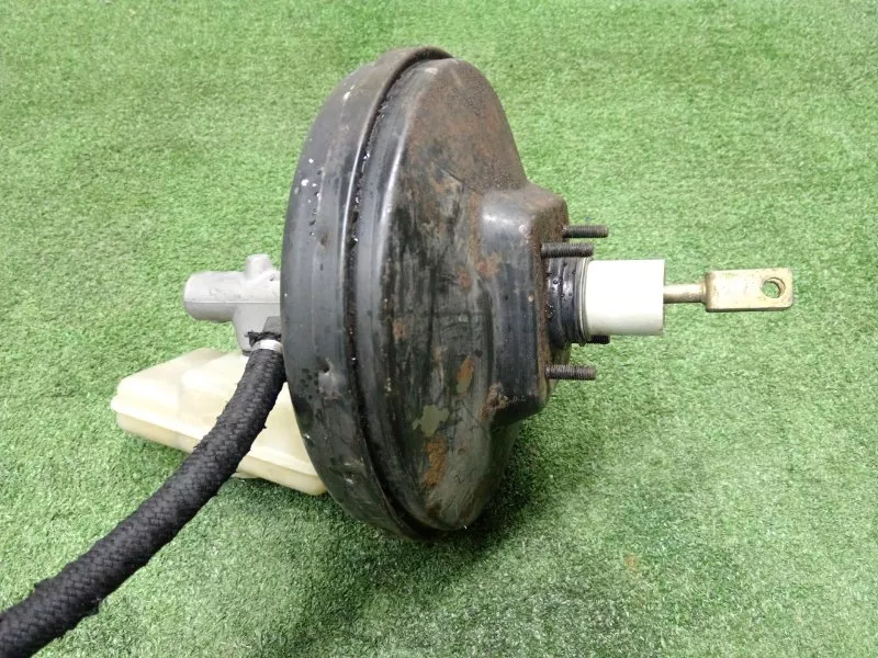 Главный тормозной цилиндр