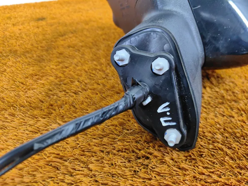 Зеркало боковое