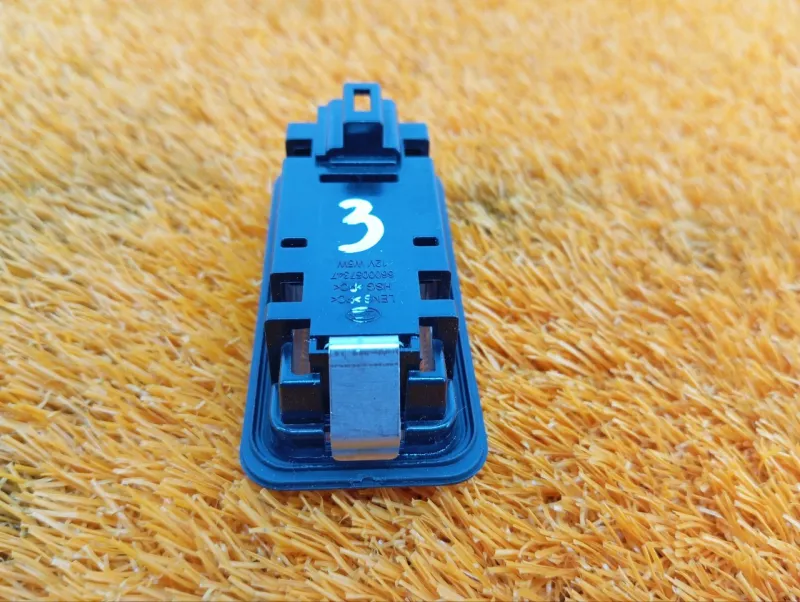 Плафон подсветки багажника