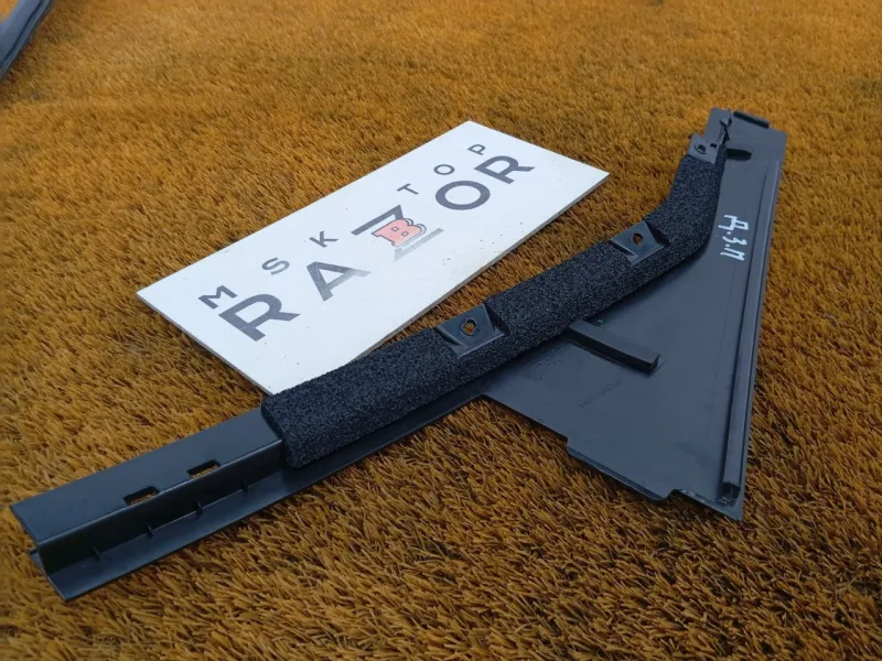 Молдинг двери