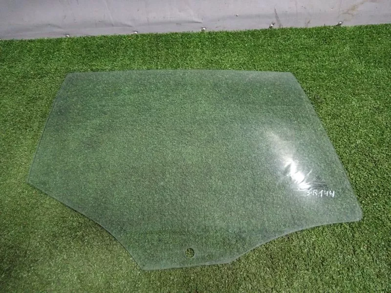 Стекло двери BMW 1-Series 2005 51357067794 E87, заднее правое